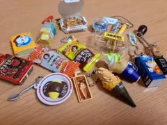 ガチャガチャまとめ売り　食品系
