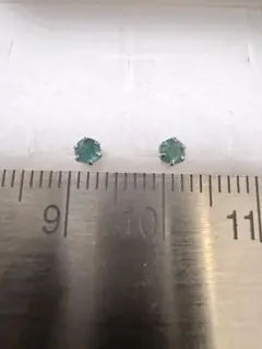 ジュエリーツツミ　K10WG エメラルドピアス　グリーン