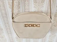 【新品未使用】Salvatore Ferragamo ベージュ ショルダーバッグのサムネイル