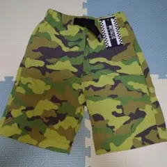新品　子供服　120サイズ　ズボン　迷彩柄