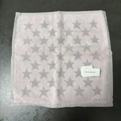【新品】GIVENCHY ジバンシー　ハンカチ スター柄　ピンク色　レディースのサムネイル