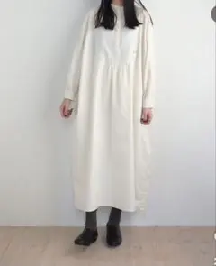 tandey オオカミとフクロウ オオカミと窓辺の小さな灯りワンピース