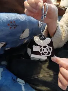 バッグ型ミラー付きキーホルダー