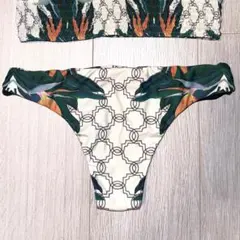 2025年最新】ALEXIA STAM 柄・デザイン：花柄 セパレート水着