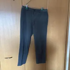 UNIQLO ダークグレー アンクルパンツMサイズ
