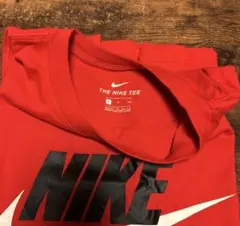 NIKE Tシャツ Sサイズ 赤