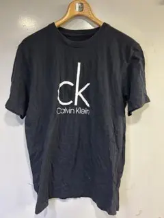 カルバンクライン　Tシャツ