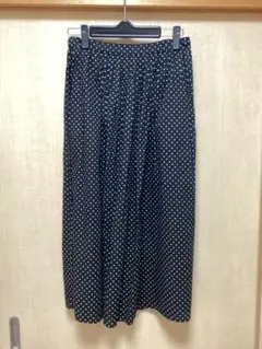 ドット柄 フレアスカート ブラック　カルバンクラインのサムネイル