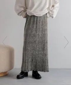 シャイニーベロアタイトスカート