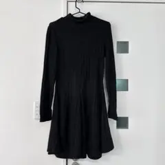 新品　黒ワンピース　リブ編みブラックタートルネックワンピース　長袖ワンピース