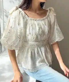 NICE CLAUP 全方向モテブラウス