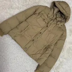 AIGLE ダウンジャケット ベージュ M カジュアル フード付き アクティブのサムネイル