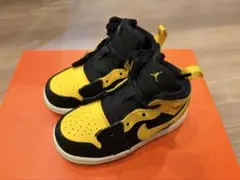 エアジョーダン ハイカットスニーカー イエロー/ブラック