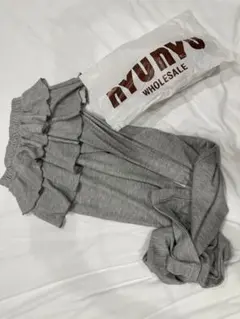 nyunyu 新作　軽い　グレー フリル付き スエットパンツ