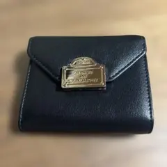 ブラックレザー三つ折り財布