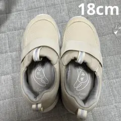 スニーカー　上履き　18.0