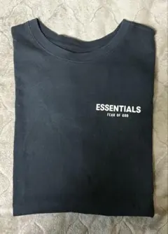 essentials Tシャツ