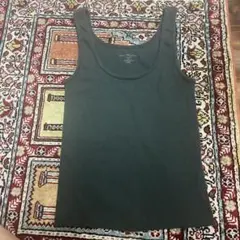 brandy melville ダークグリーンタンクトップ