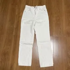 ホワイト ストレートデニム