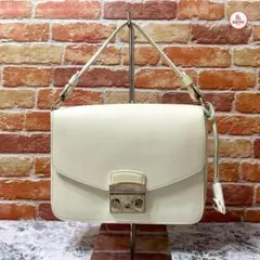 ⭐️即決価格⭐️FURLA メトロポリス　ハンドバッグ　本革　ホワイト　冠婚葬祭