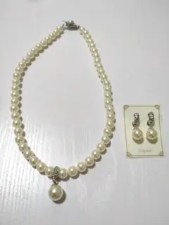 パールネックレス　イヤリング　2点セット