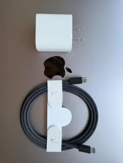 Apple 20W充電器とLightningケーブルセット