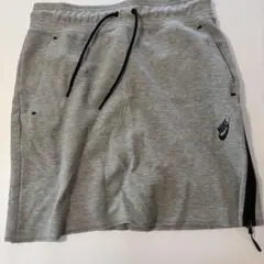 ナイキ テック スカート(NIKE Tech) Lサイズ