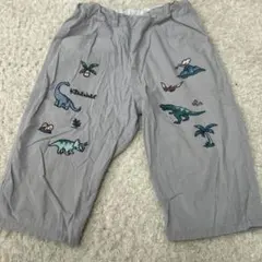 恐竜刺繍 グレー ハーフパンツ 120