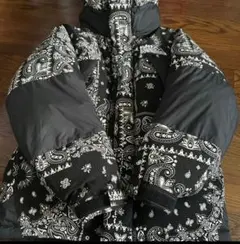 FIRST DOWN ファーストダウン　バンダナ柄 　ペイズリー柄　ダウン S