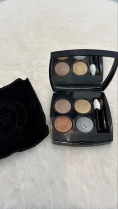 LES 4 OMBRES BOUTONSアイシャドウパレット 229