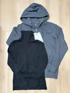 新品【UNIQLO(ユニクロ)パーカー&タートルネックT☆Mサイズ2点セット】