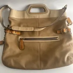 COACH ベージュレザーショルダーバッグ