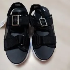 NUOVOGirlサンダル