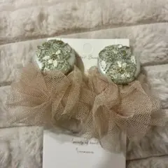 ベージュフラワーイヤリング ノンホールピアス　ハンドメイド