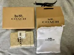 COACHシグネチャーPVCレザー ミディアム コーナー ジップ ウォレット