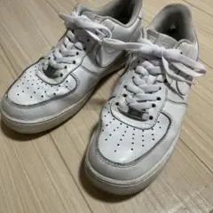 Nike Air Force 1 ホワイト スニーカー