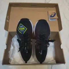 ASICS26.0 1011B599 ランニング 黒×白 エクストラワイド