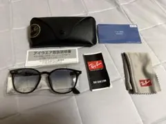 Ray-Ban ORB4258F[601/19◻︎52] 啓之輔モデル同型のサムネイル