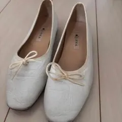 【2/24までの期間限定】Diana ホワイト バレエシューズ