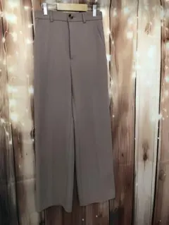 GU ジーユー　ハイウエスト ワイドパンツ スラックス くすみピンク