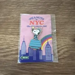 【新品未使用】スヌーピー PEANUTS in NYC ピンバッジ 自由の女神