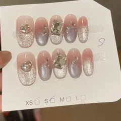 ネイルチップ Sサイズ グラデーション マグネットキラキラ　ストーン付きパープル