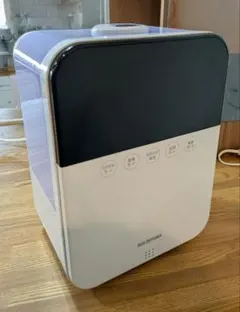 Item thumbnail for item c8cc046d-e3d5-4c26-8196-8083c401d35e