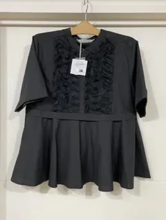 【TORRAZZO DONNA】ウェーブフリル半袖ブラウス