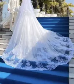 ウェディング刺繍ベール ロング3m　ベールダウン可能　ホワイト　コームあり