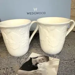 【新品未使用品】ウェッジウッド　ストロベリー＆バイン　マグ 2個　プレート 2枚 Yahoo!オークション -「ウェッジウッドストロベリーバイン」の