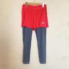 《adidas》 レギンス　パンツ付き　サイズ　【S】 ピンクが目を引く