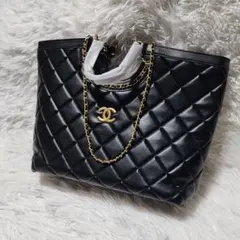 シャネル　トートバッグ　ハンドバッグ　黒　大容量　キルティング　CHANEL