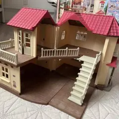 シルバニアファミリー あかりの灯る大きなお家ドールハウス　 赤い屋根の大きなお家