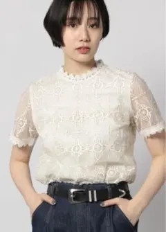 【PAGEBOY】刺繍レースブラウス